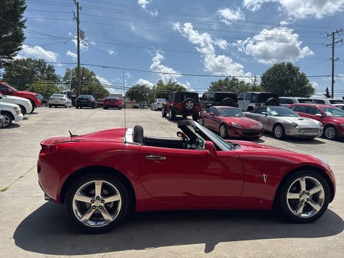 Used 2008 Pontiac Solstice Convertible w/ Preferred Package RWD image 11