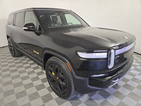 Used 2024 Rivian R1S Adventure AWD/4WD image 7