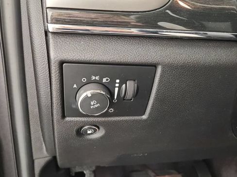 Used 2018 Jeep Grand Cherokee Trailhawk AWD/4WD image 24