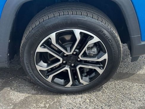Used 2023 Jeep Compass Limited AWD/4WD image 9