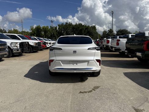 Used 2024 Buick Envista Avenir FWD image 38