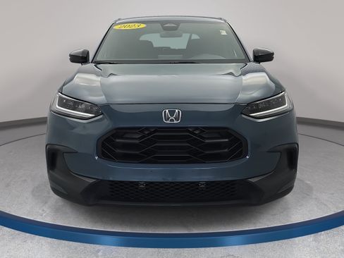 Used 2023 Honda HR-V Sport image 2