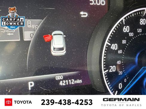 Used 2023 Toyota Venza LE AWD/4WD image 14