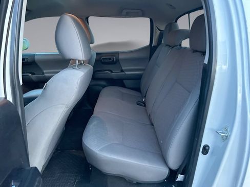 Used 2022 Toyota Tacoma SR AWD/4WD image 27