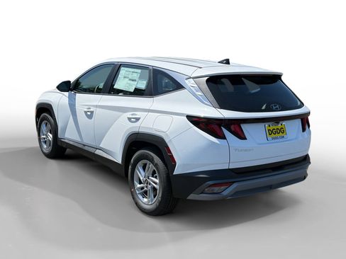 New 2026 Hyundai Tucson SE FWD image 3
