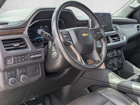 Used 2022 Chevrolet Tahoe High Country AWD/4WD image 9