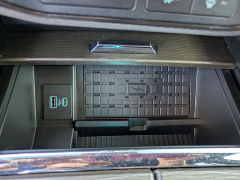 Used 2022 Ford Expedition Max Limited RWD image 24