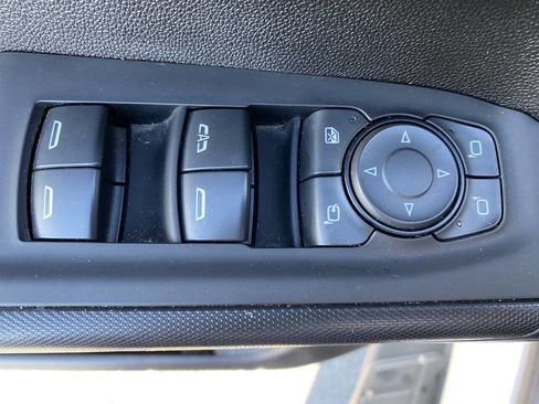 Used 2024 Chevrolet Silverado 2500 Custom w/ Custom Value Package image 30