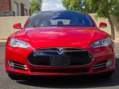 Used 2016 Tesla Model S P90D AWD/4WD image 4