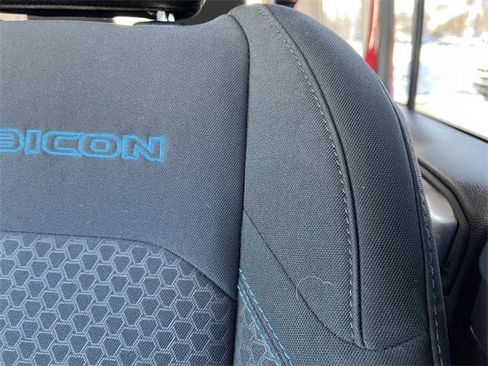 Used 2025 Jeep Wrangler Unlimited Rubicon 4xe w/ Convenience Group image 15