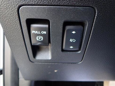 Used 2015 Ford F150 XLT w/ Equipment Group 302A Luxury image 21