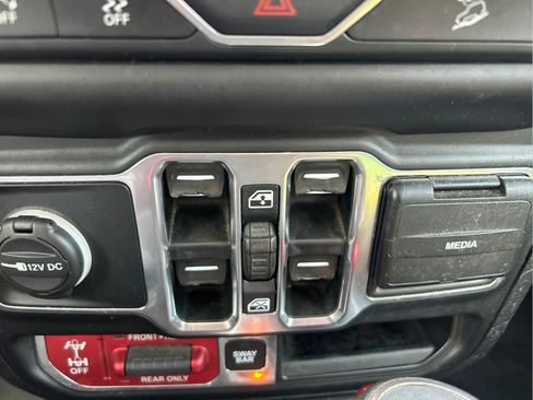 Certified 2020 Jeep Wrangler Unlimited Rubicon AWD/4WD image 28