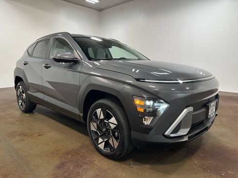 Used 2025 Hyundai Kona SEL AWD/4WD image 36