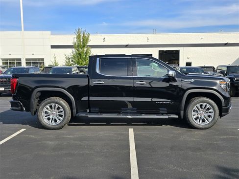 New 2026 GMC Sierra 1500 Denali image 9