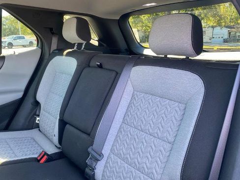 Used 2023 Chevrolet Equinox LT w/ Driver Convenience Package image 27