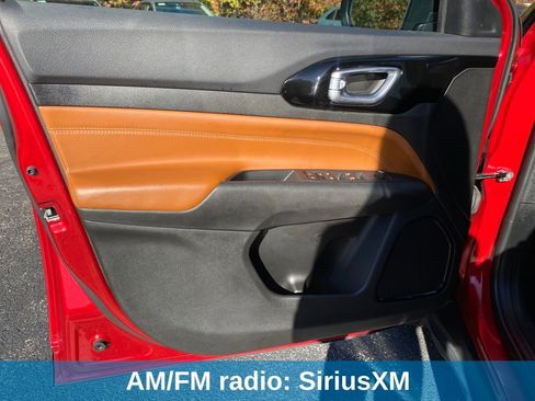 Used 2024 Jeep Compass Limited image 14