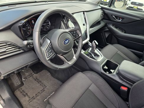 Used 2024 Subaru Outback Premium AWD/4WD image 10