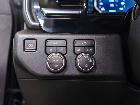 Used 2023 Chevrolet Silverado 1500 LT image 19