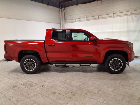 New 2026 Toyota Tacoma TRD Sport AWD/4WD image 10