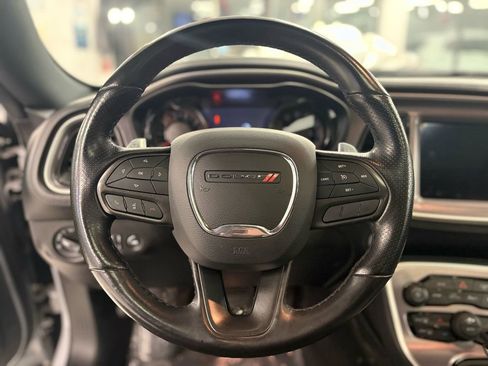 Used 2022 Dodge Challenger GT w/ Plus Package image 17