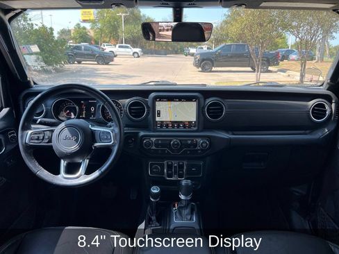 Used 2018 Jeep Wrangler Unlimited Sahara AWD/4WD image 13