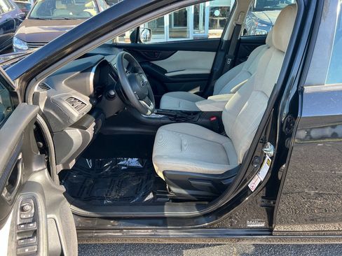 Used 2018 Subaru Impreza 2.0i Premium w/ Eyesight & BSD & Rcta AWD/4WD image 19