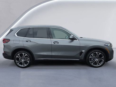 New 2026 BMW X5 xDrive40i image 3