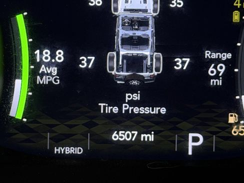 Used 2024 Jeep Wrangler Unlimited w/ Convenience Group image 15