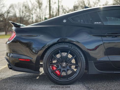 Used 2022 Ford Mustang GT Premium w/ GT Performance Package RWD image 10