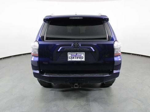 Used 2017 Toyota 4Runner SR5 RWD image 10