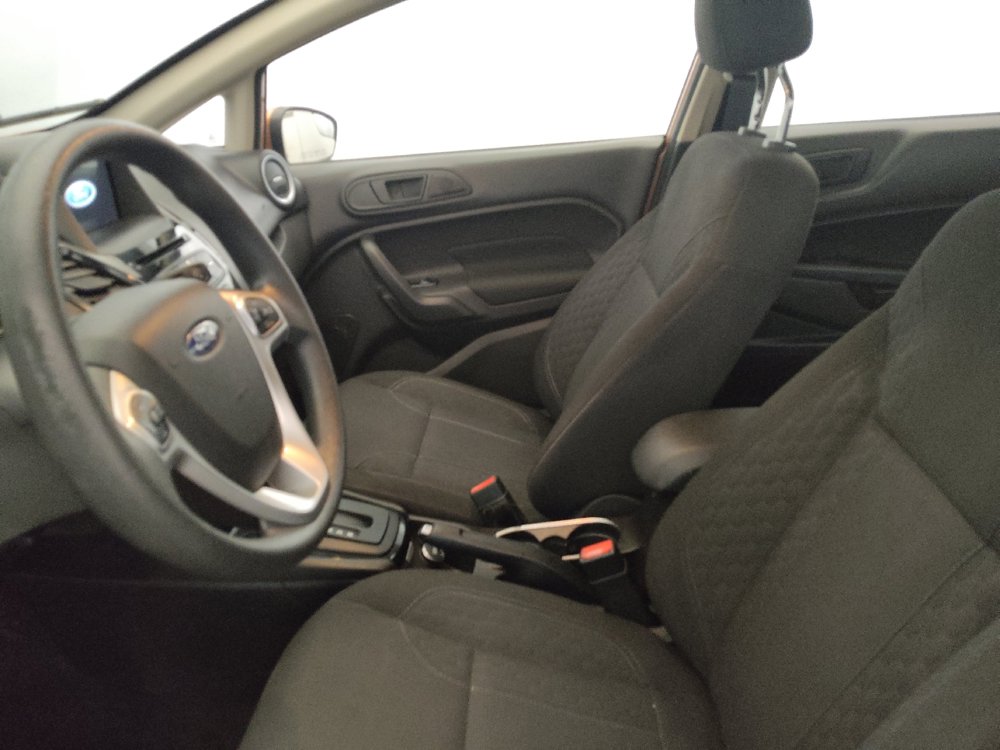 Used 2017 Ford Fiesta SE w/ Equipment Group 201A FWD image 17