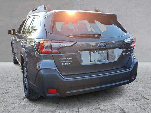 Used 2024 Subaru Outback image 8