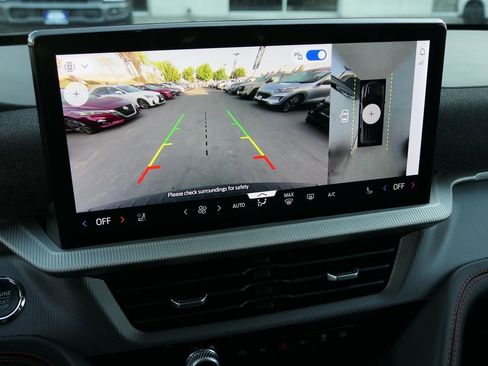 Used 2025 Ford Explorer ST image 21