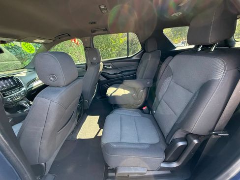 Used 2022 Chevrolet Traverse LT AWD/4WD image 36