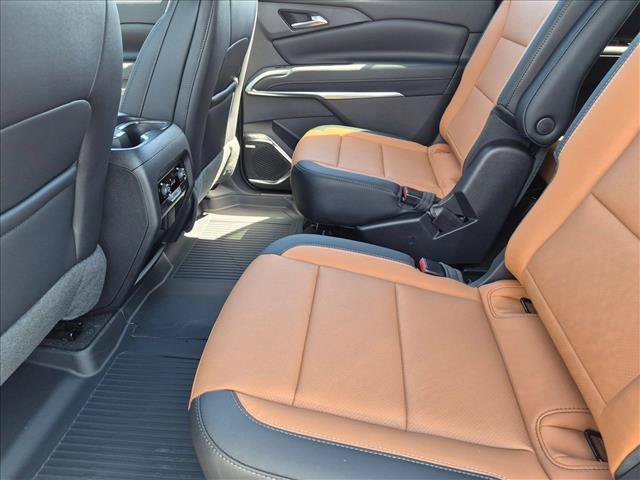 New 2027 Chevrolet Traverse Z71 w/ Enhanced Driving Package AWD/4WD image 15