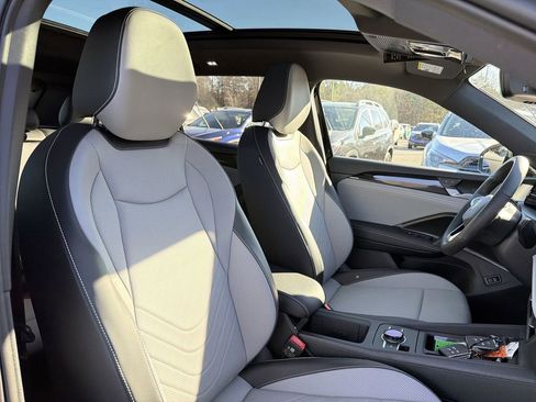 New 2026 Volkswagen Tiguan SE R-Line image 19