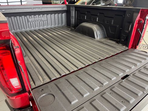 New 2026 GMC Sierra 1500 SLT image 8