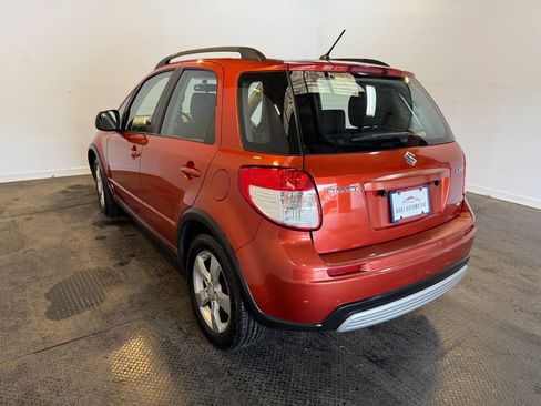 Used 2011 Suzuki SX4 AWD Hatchback image 5