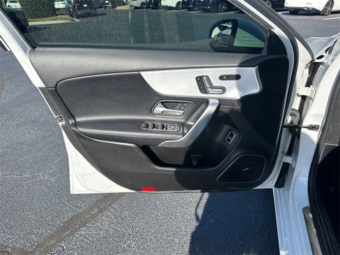 Used 2019 Mercedes-Benz A 220 4MATIC image 10