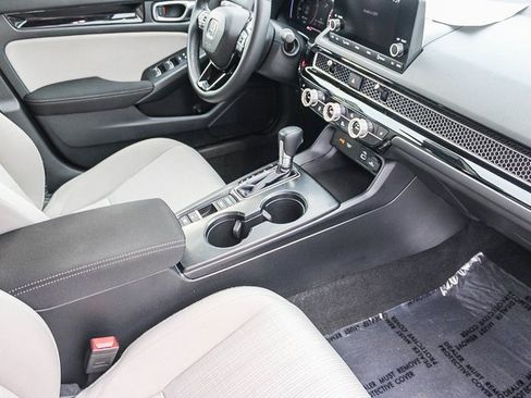 Certified 2023 Honda Civic EX image 17