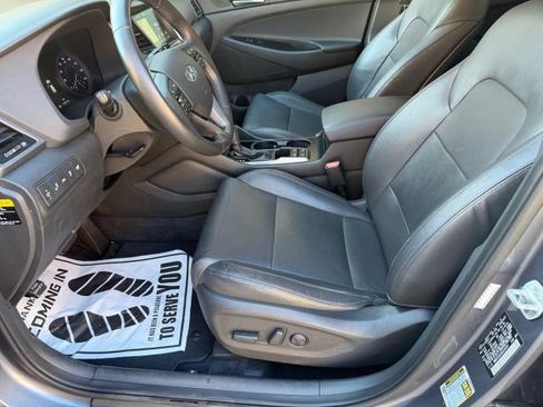 Used 2016 Hyundai Tucson Limited w/ Option Group 03 image 16