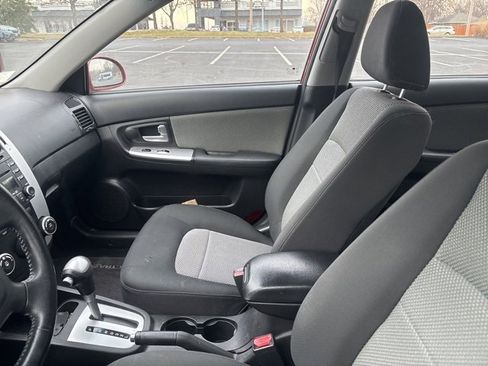 Used 2008 Kia Spectra5 SX image 2