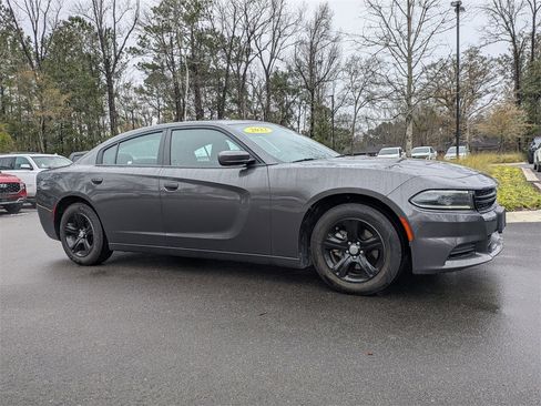 Used 2022 Dodge Charger SXT image 1
