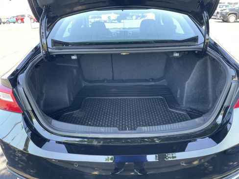 Used 2024 Chevrolet Malibu RS FWD image 21
