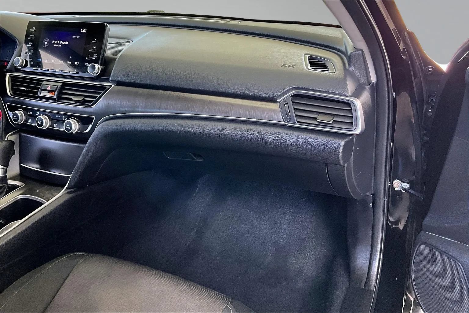Used 2019 Honda Accord LX image 23