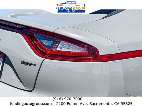 Used 2020 Kia Stinger GT1 RWD image 8