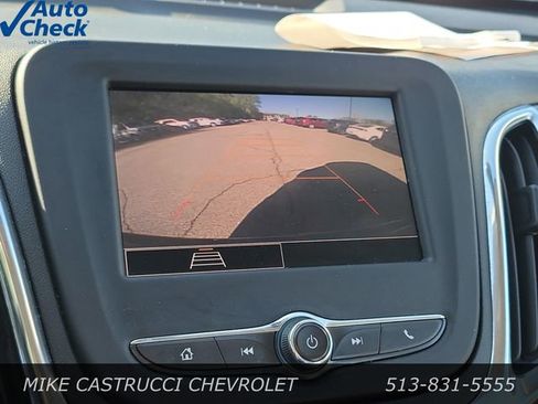 Used 2022 Chevrolet Equinox LS FWD image 16