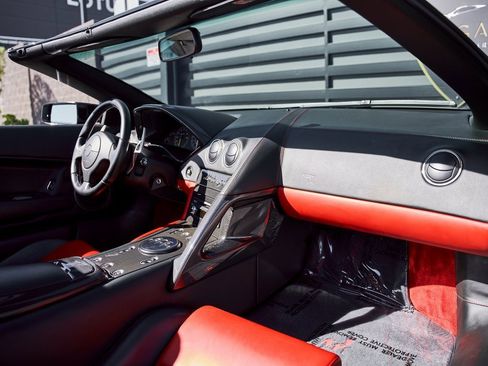 Used 2006 Lamborghini Murcielago Base image 48