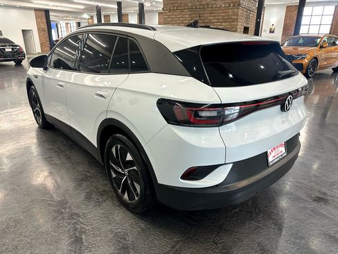 Used 2022 Volkswagen ID.4 Pro image 7