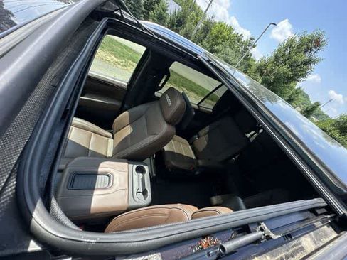 Used 2023 Chevrolet Tahoe High Country w/ Max Trailering Package AWD/4WD image 6